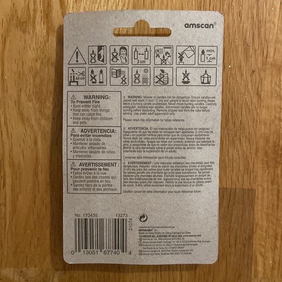 Gold Birthday Candles (12 Pieces) - Picture 2 of 2